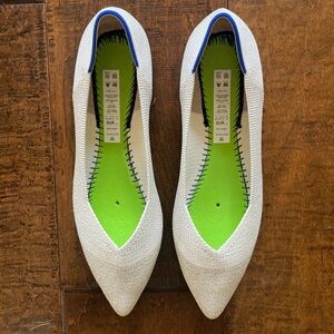 Rothy’s The Point sz 10 metallic gold and cream with blue accents.